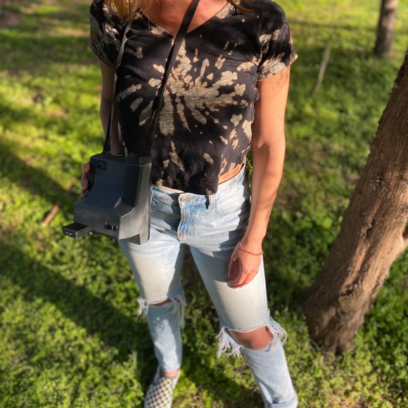 Bleach-dyed cropped Tee - Picture 7 of 7